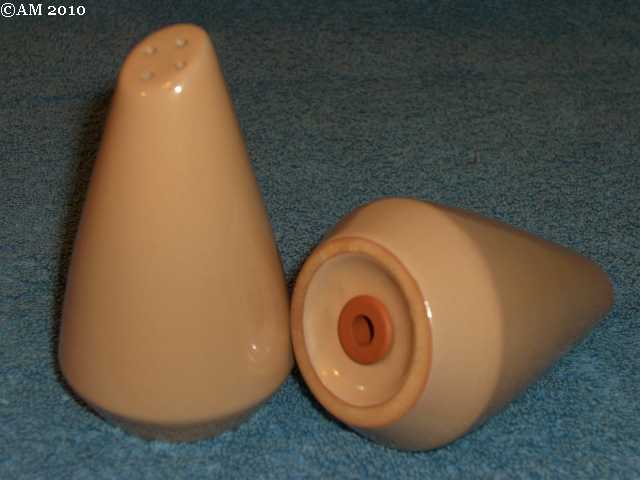 Westwind shakers glazed peach